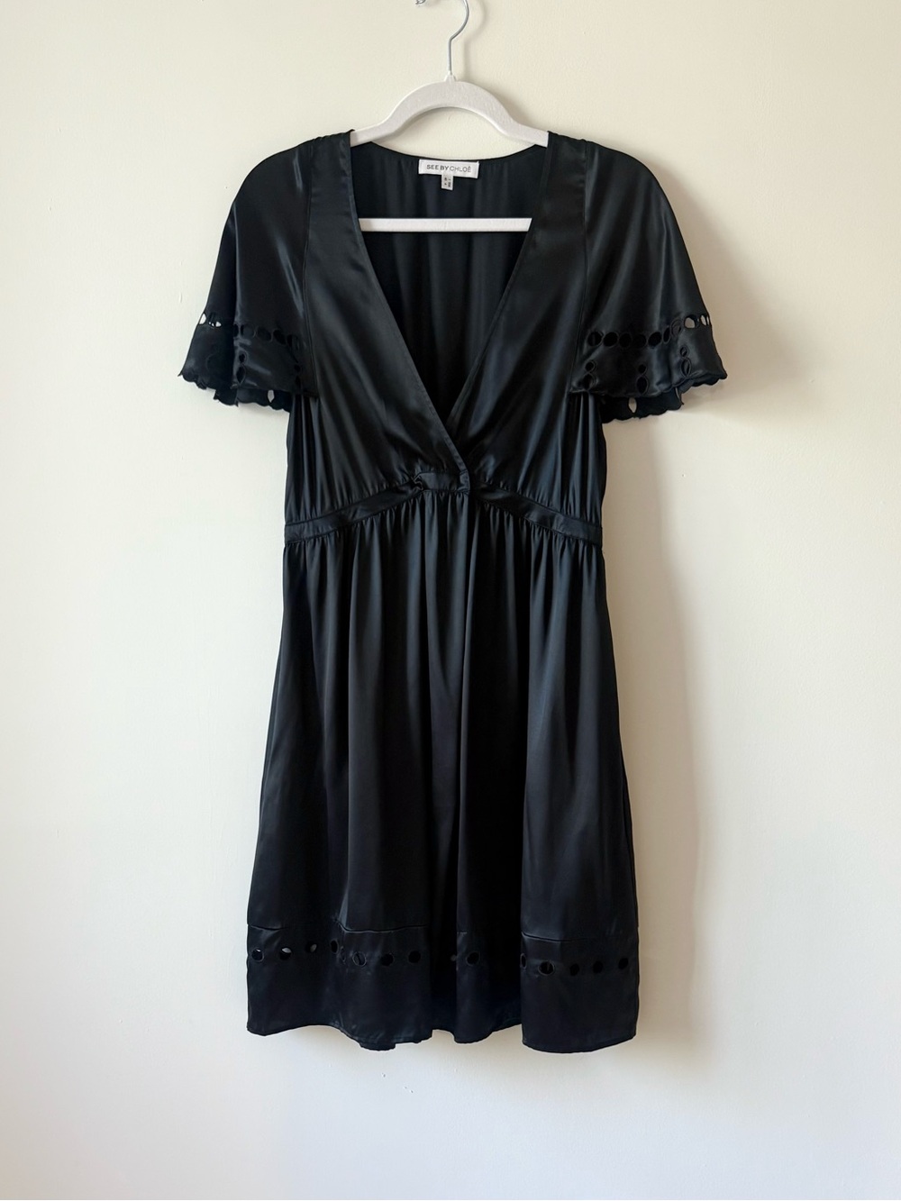 See by Chloé Black Silk Satin Babydoll Mini Dress V-Neck Pockets Size 4